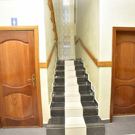 Modern Villa Hotel Кигали Екстериор снимка