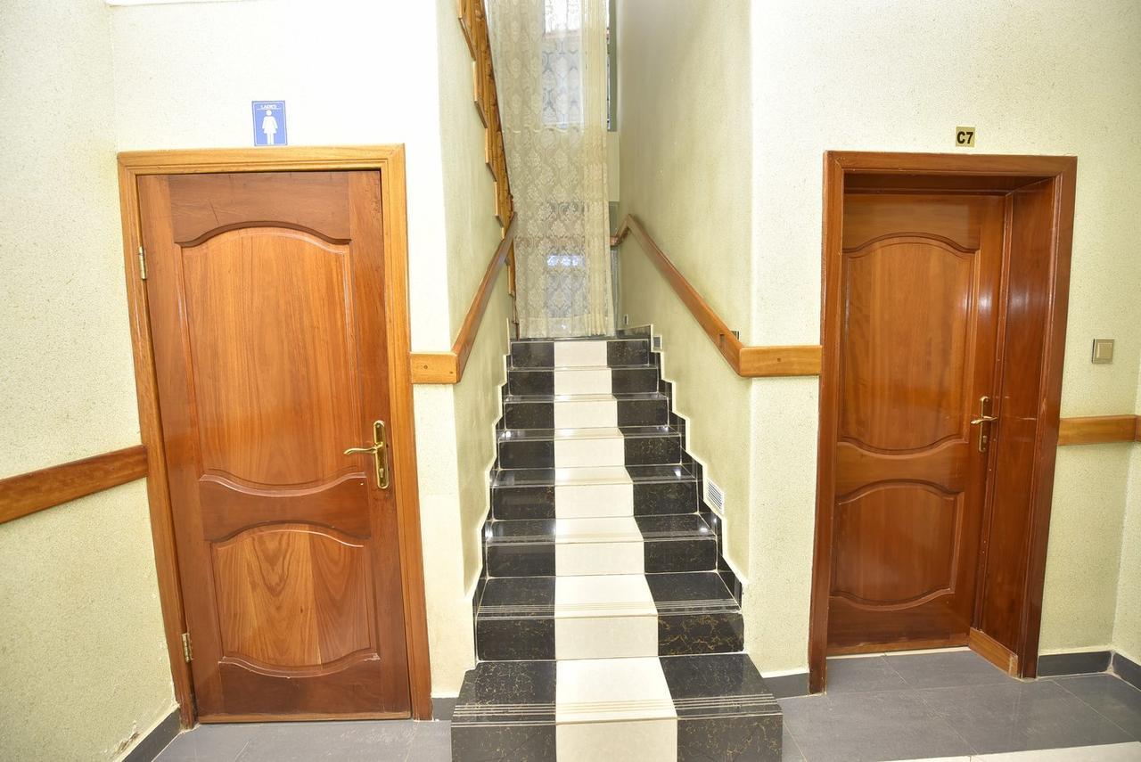 Modern Villa Hotel Кигали Екстериор снимка