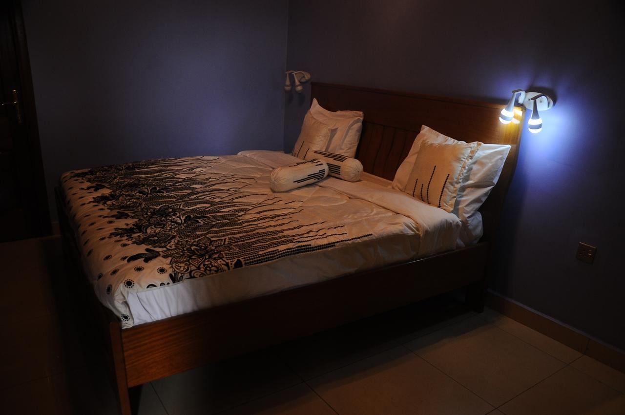 Modern Villa Hotel Кигали Екстериор снимка